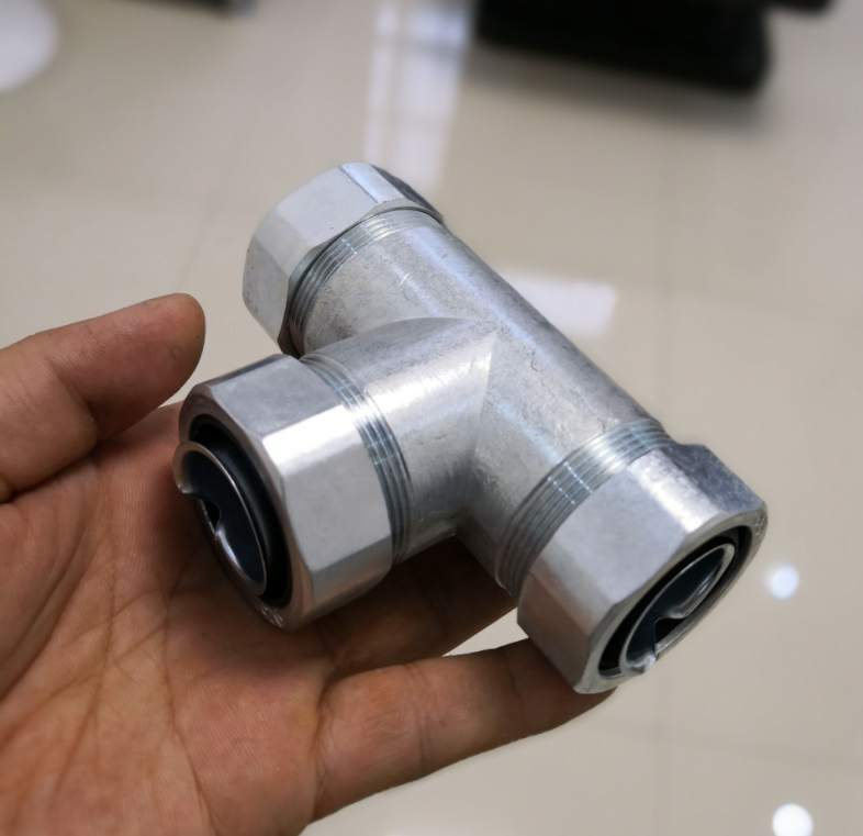 金属软管三通接头t型三头软管或钢管包塑软管三通接头